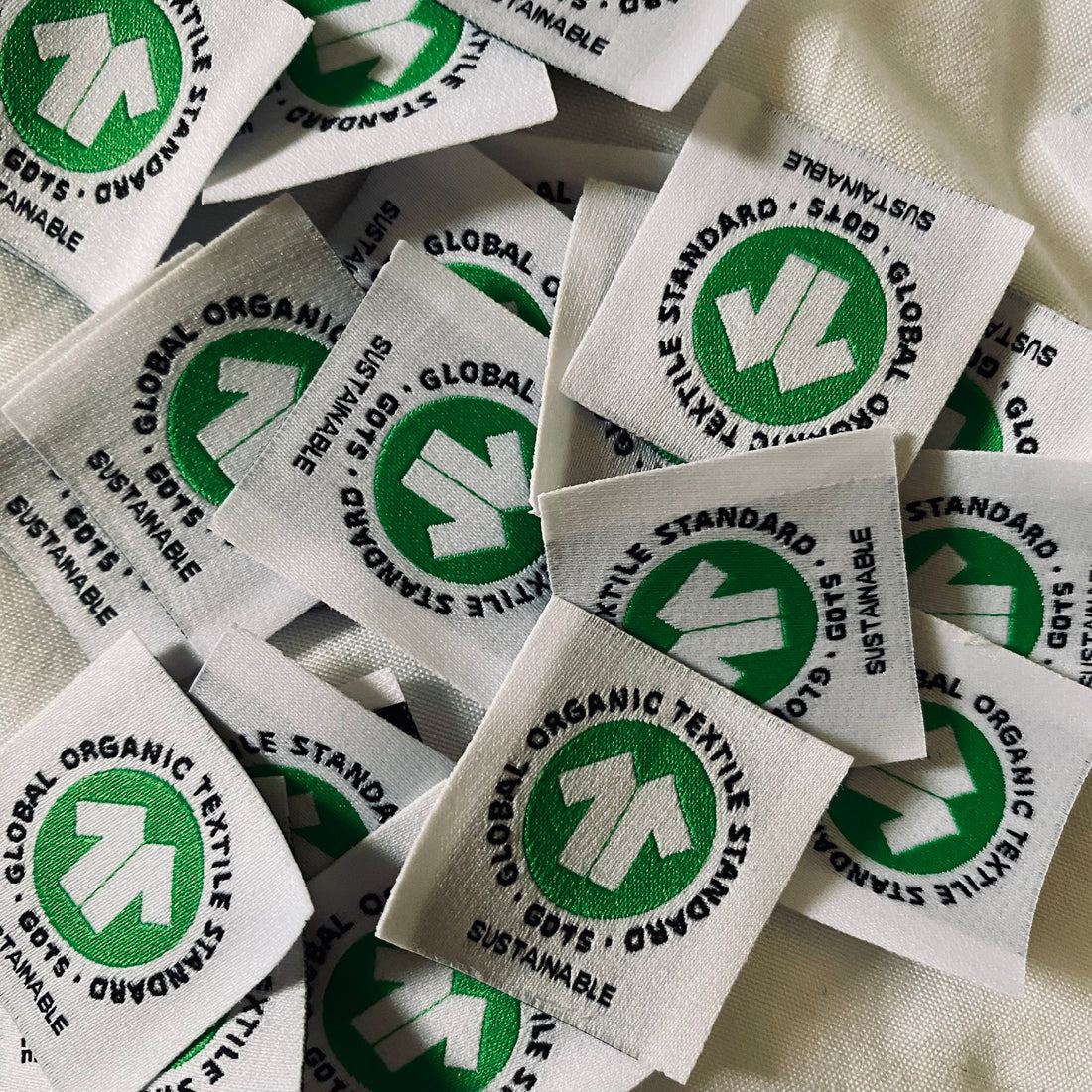 Réduire les déchets plastiques et textiles - NUYHENN