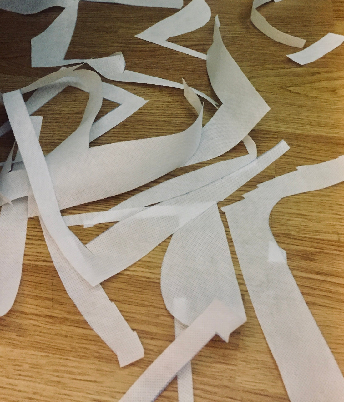 une fabrication française en coton biologique, qui associe excellence artisanale et engagement écologique. Ce processus de production responsable privilégie des matières naturelles et durables, tout en garantissant une qualité supérieure. En optant pour cette pièce, vous soutenez un mode de production respectueux de l'environnement et du savoir-faire local.